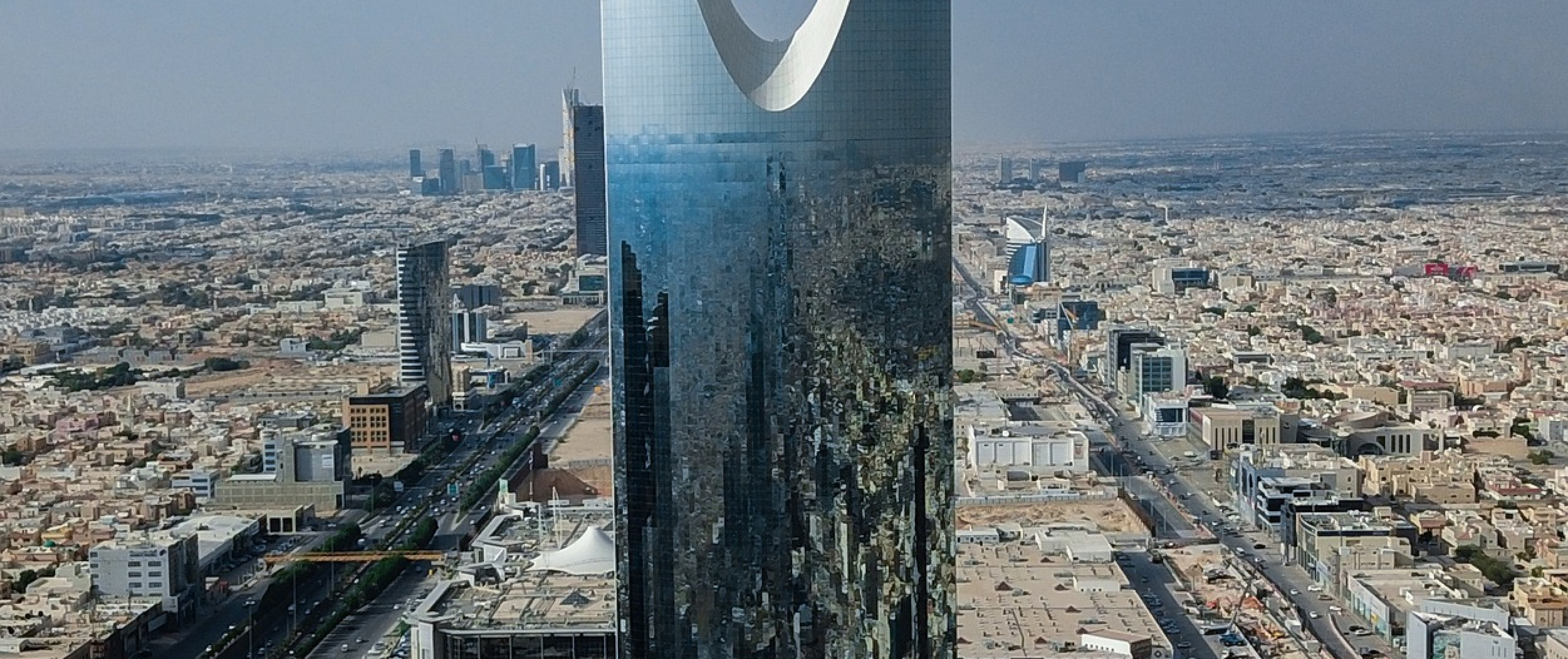 alt image 1